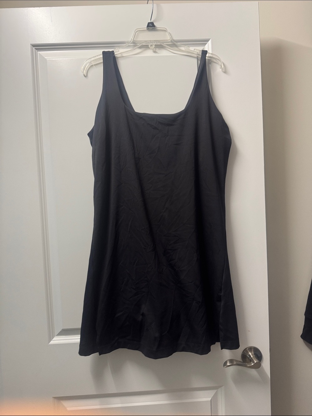 Black Women's Scoop Neck Slip Tank Top